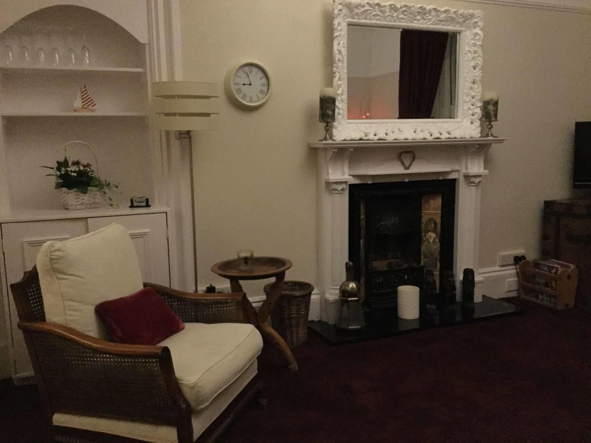 Craggallan Guest House Еър Екстериор снимка